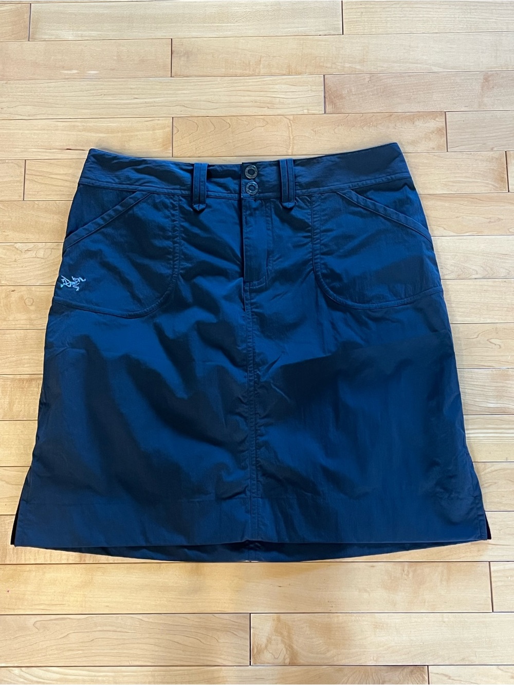 🥾 Women’s Arc’teryx Hiking Skort - Size 6 - like new!